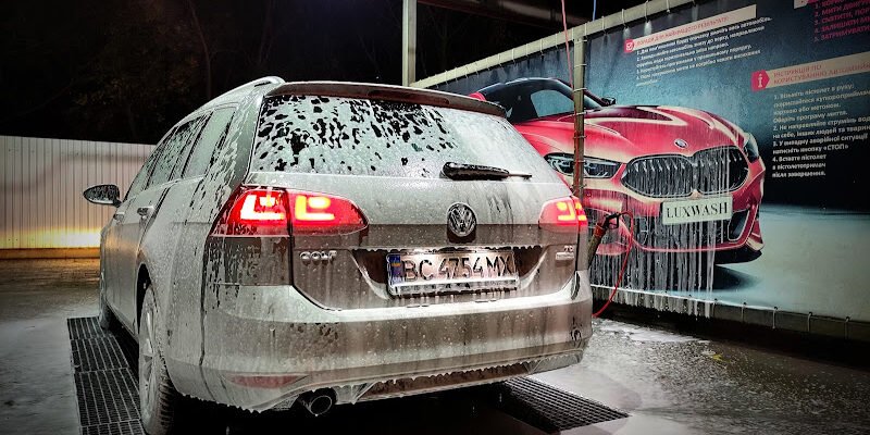 Автомийка Lux Wash у Львові: якість та надійність