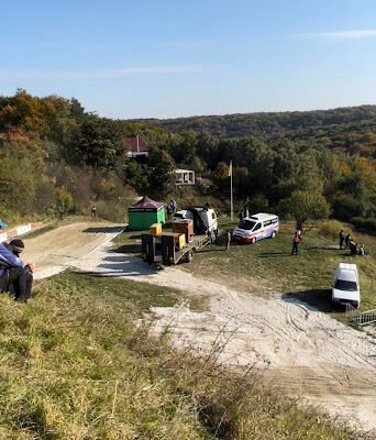 “Мотогонки у Львові: адреналін у Парку швидкості”