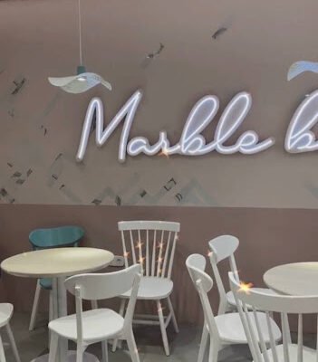 Кав’ярня Marble Bar: Суші та сніданки у Львові