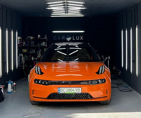 Хімчистка авто у Львові: Детейлінг студія LuxCar