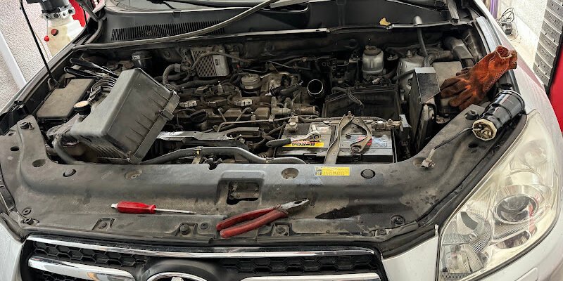 Автомайстерня Львів: СТО самообслуговування Service Hub