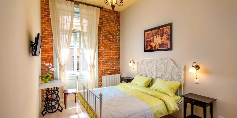 Затишні номери в Post House Rooms для відпочинку у Львові