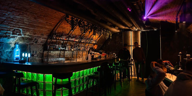 Кальян-бар Hash Rest&Bar у центрі Львова – атмосферно!