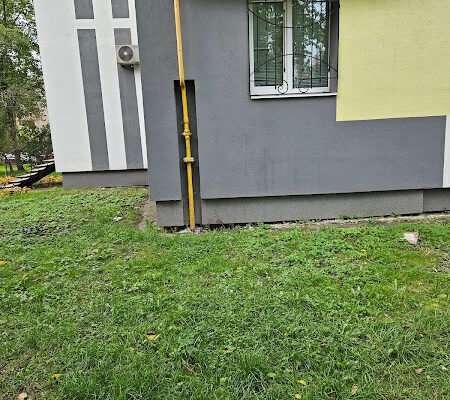 “Салон краси Жонес у Львові: стиль та якість”