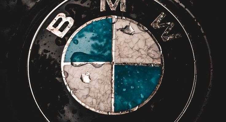 Як розшифровується BMW: значення та походження назви бренду
