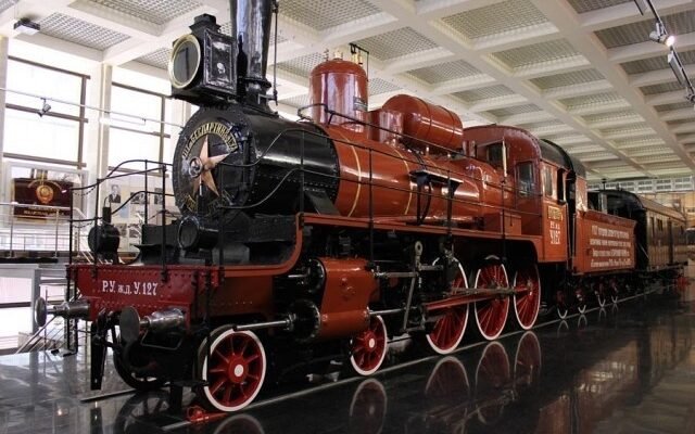 Відкрийте історію: музей залізничного транспорту через фотоекспозиції