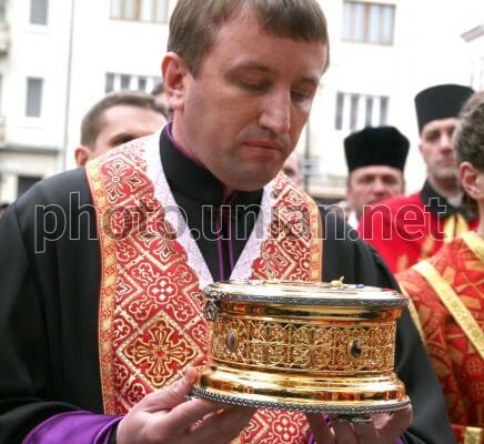 Отець Степан Балагура: Біографія та Життєвий Шлях Священика України