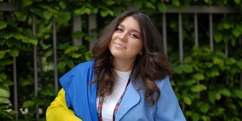 Анна Тульєва: Біографія від акторських початків до визнання