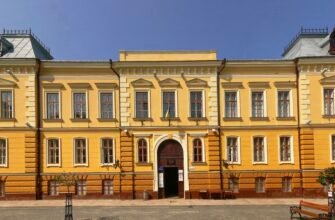 Чернівецький обласний краєзнавчий музей: історія, експозиції, Чернівці
