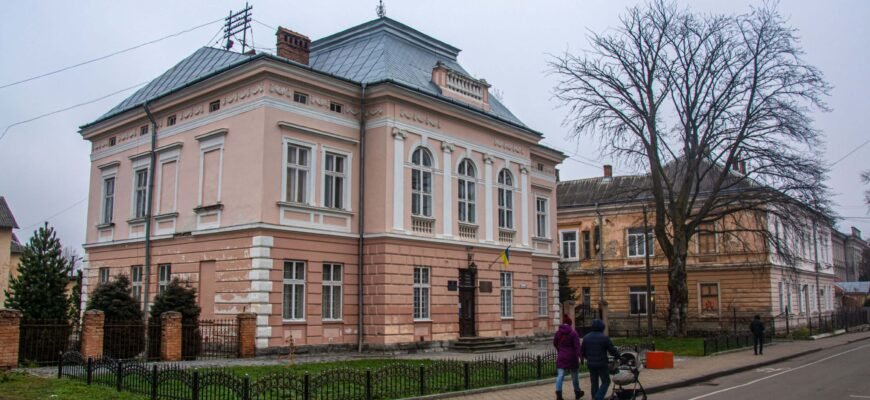 Відкрийте для себе історію в Музеї Дрогобиччина: відділ історії Відкрийте для себе історію в Музеї Дрогобиччина: відділ історії