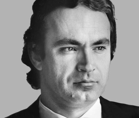 Віктор Женченко: Біографія та Шлях до Успіху від Дитинства до Сьогодні