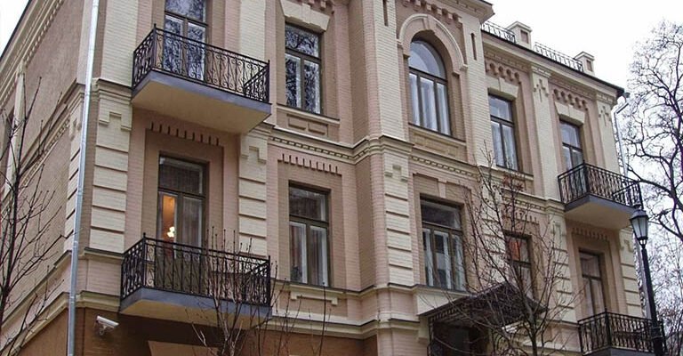 Відвідайте Музей Грушевського в Києві: Історія та експозиції