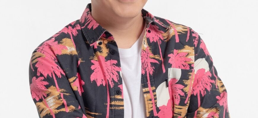 Костя Трембовецький: Все про Його Життєвий Шлях та Кар’єру