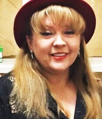 Лілія Сандулеса: Життєвий Шлях та Кар’єра Знаменитої Співачки