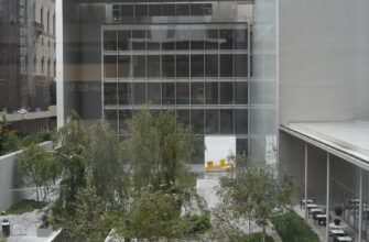 Нью-Йоркський Музей Сучасного Мистецтва: Екскурсія у Світ Інновацій