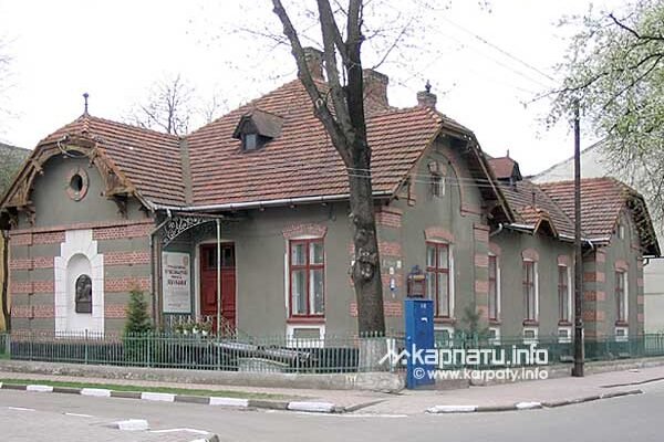 Стрийський краєзнавчий музей Верховина: історія та експозиції