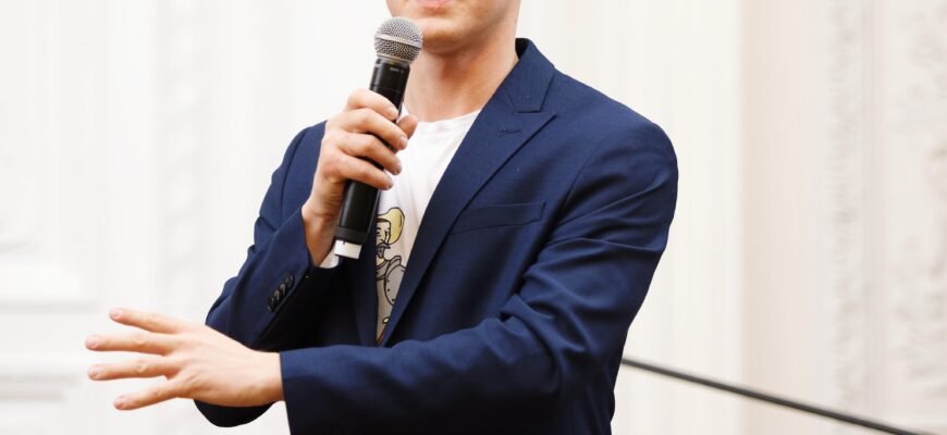 Роман Кравець: Журналістська Біографія та Шлях до Визнання