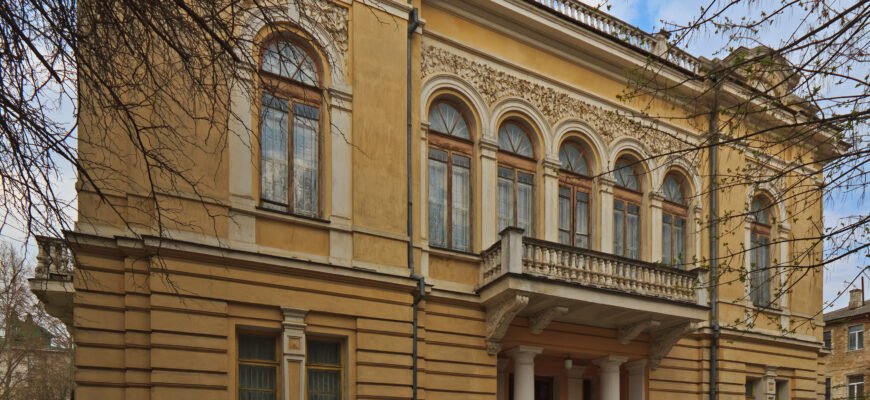 Сімферопольський художній музей: відвідайте скарбницю мистецтва Криму