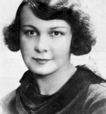 Біографія Олени Теліги: Життя та Внесок в Українську Культуру