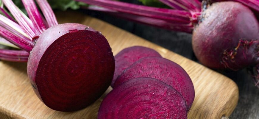 Чи корисна свекла: розбираємо користь і шкоду для здоров’я