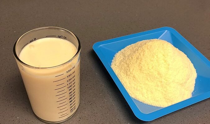 Чим корисне молозиво? Вивчаємо користь молозива для здоров’я