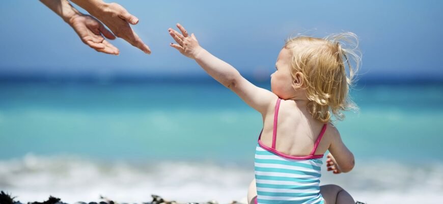 Тепловий удар у дитини: симптоми, перша допомога та профілактика