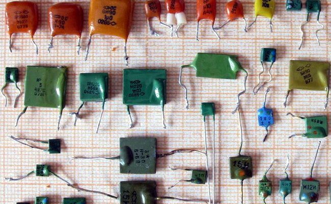 Які конденсатори приймають: основні типи та застосування у схемах Які конденсатори приймають: основні типи та застосування у схемах