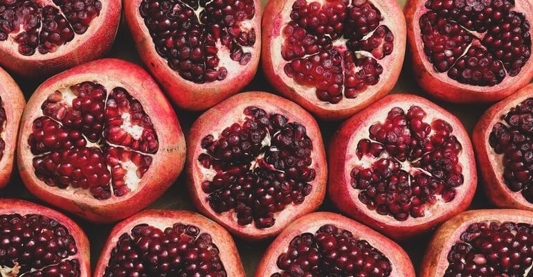 Гранат: користь і шкода – що важливо знати про цей фрукт?