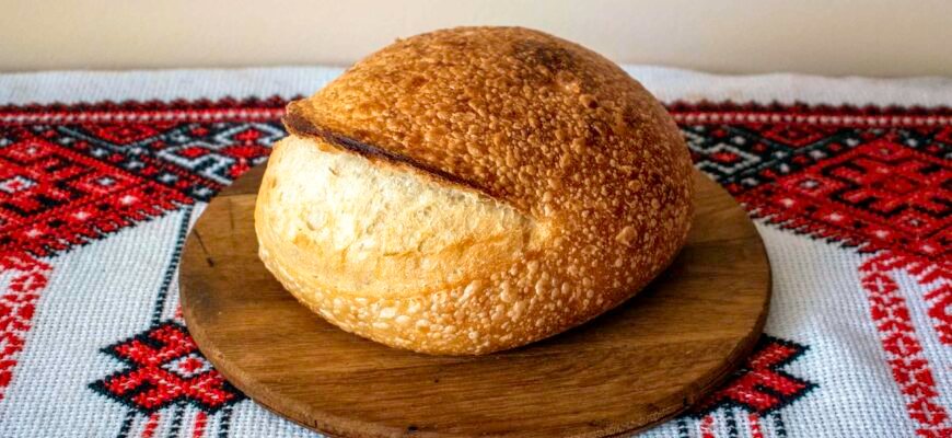 Що таке паляниця: традиційний український хліб та його значення