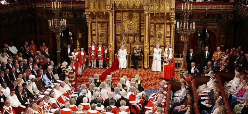 Смерди у Середньовічній Україні: Хто вони були та їх роль у суспільстві