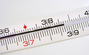 Що таке лихоманка: визначення, симптоми та причини виникнення