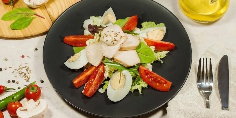 Як обрати постачальника комплексних обідів з доставкою: що варто перевірити перед співпрацею?