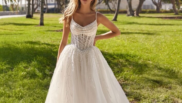 Весільні та вечірні сукні ОКСАНА МУХА: вишукане вбрання на особливі події