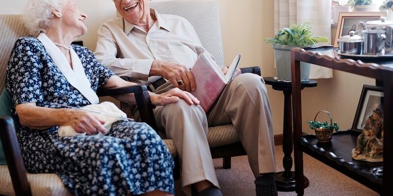 Пільги та державна підтримка при влаштуванні літньої людини в пансіонат