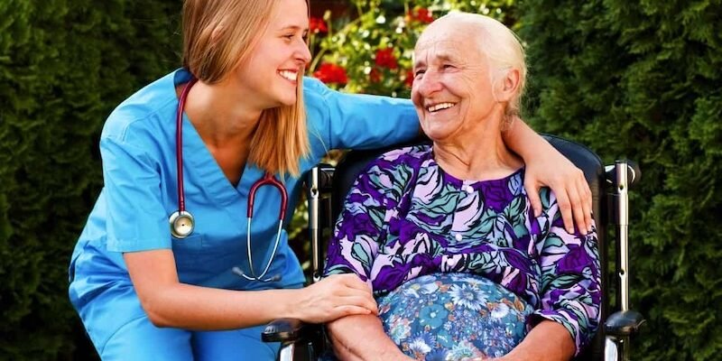 Деменция и уход: почему важен специализированный подход Деменция и уход: почему важен специализированный подход