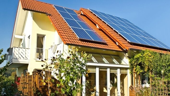 Станція на даху без сюрпризів: що вирішує якість монтажу