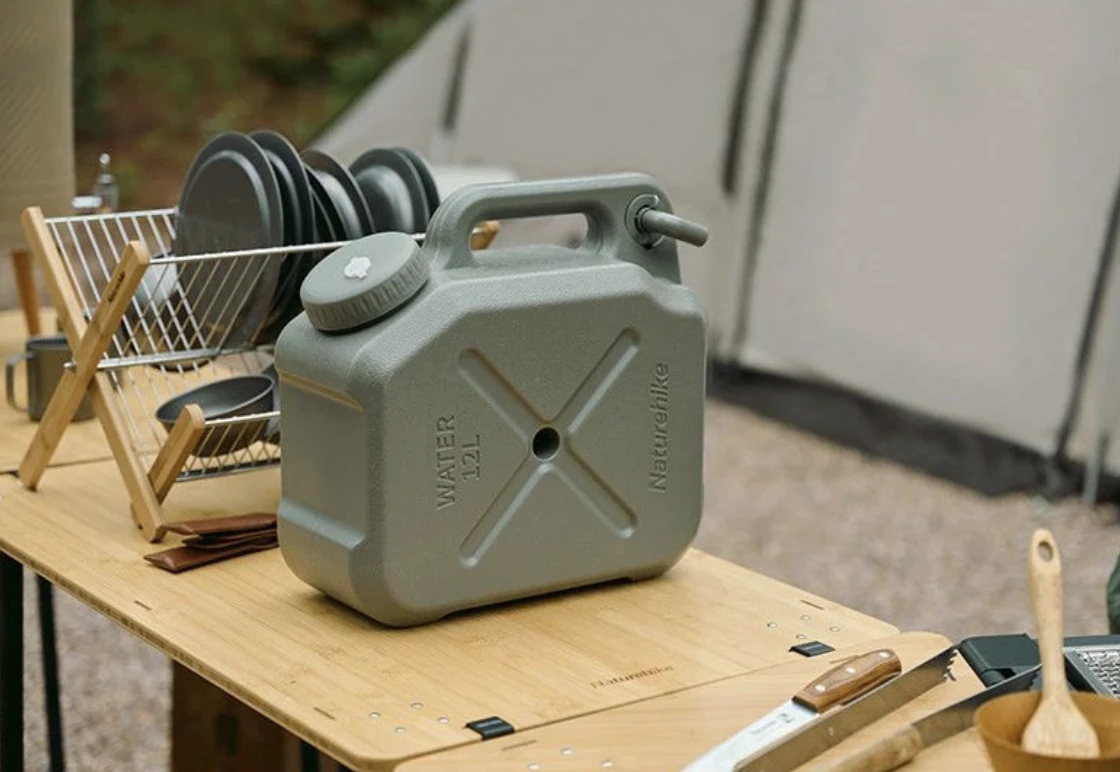 Канистры для воды туристические