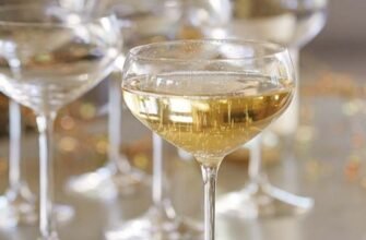 Бокалы для шампанского: какими они бывают и как их выбрать