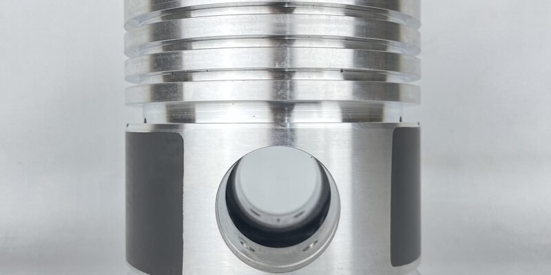 Поршнева група Т 25: ознаки зносу і правильний момент для заміни