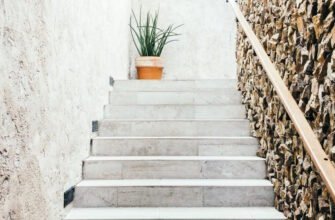 Травертин в интерьере и экстерьере: как создать стиль без лишних затрат