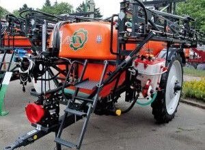 Як сучасна агротехніка змінює роботу фермерів Львівщини