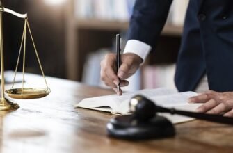 Адвокат по кримінальним справам: коли потрібна його допомога та що важливо знати