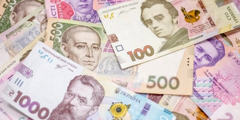Як отримати гроші від родичів чи партнерів без зайвих комісій
