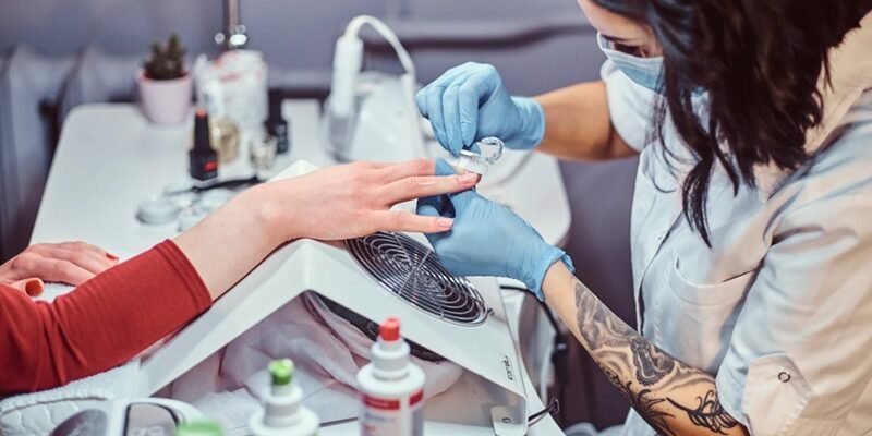 Вытяжка маникюрные: как выбрать оборудование для чистой nail-зоны
